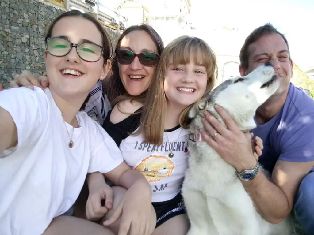 About Daniella Cranfield and Paws R Pals
